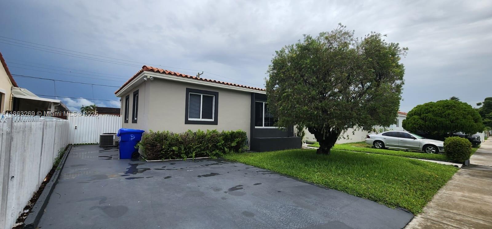 3520 NW 20th St 1