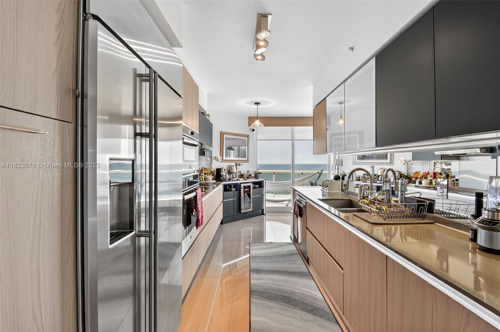 MILLENNIUM CONDO - Residential