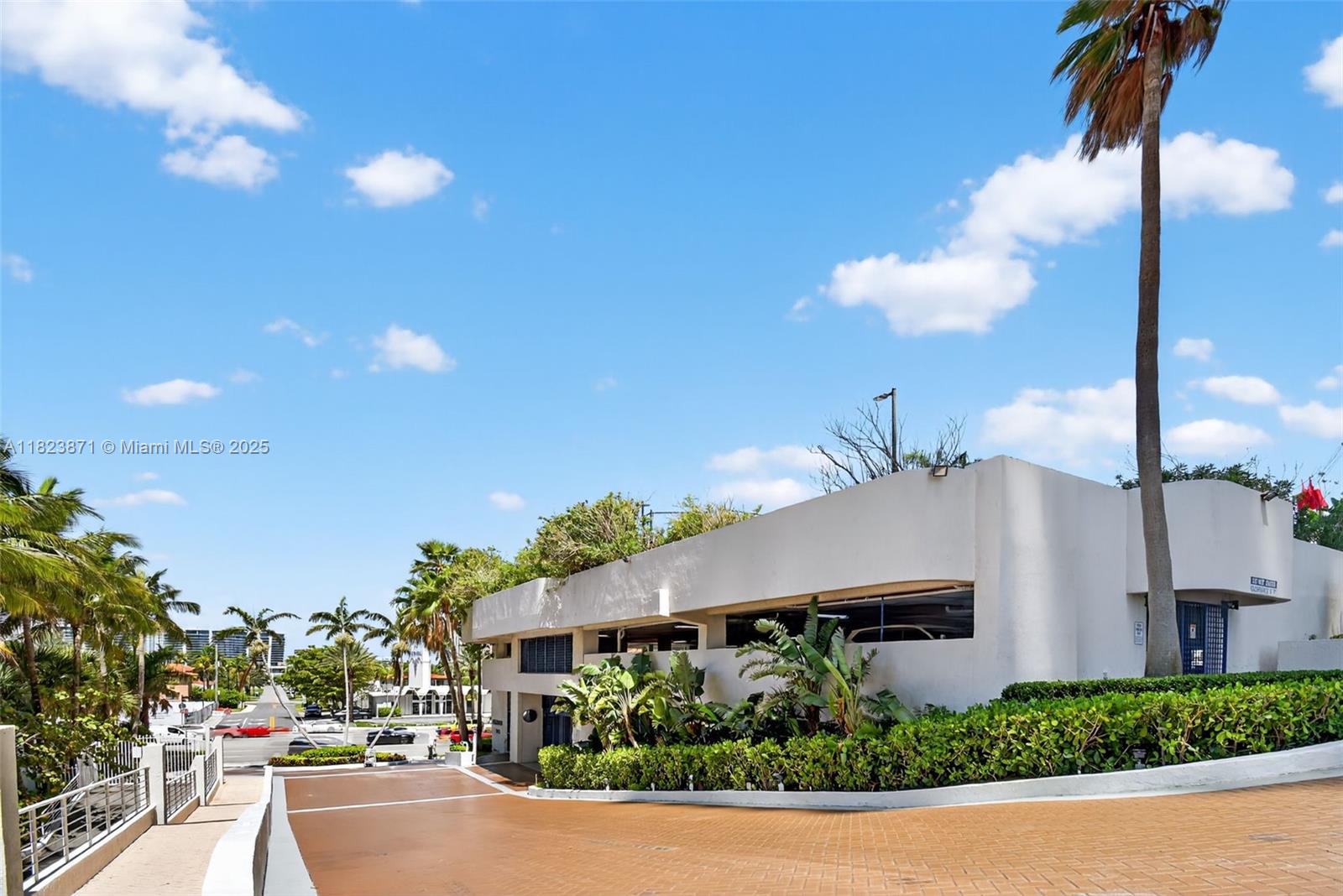 MILLENNIUM CONDO - Residential