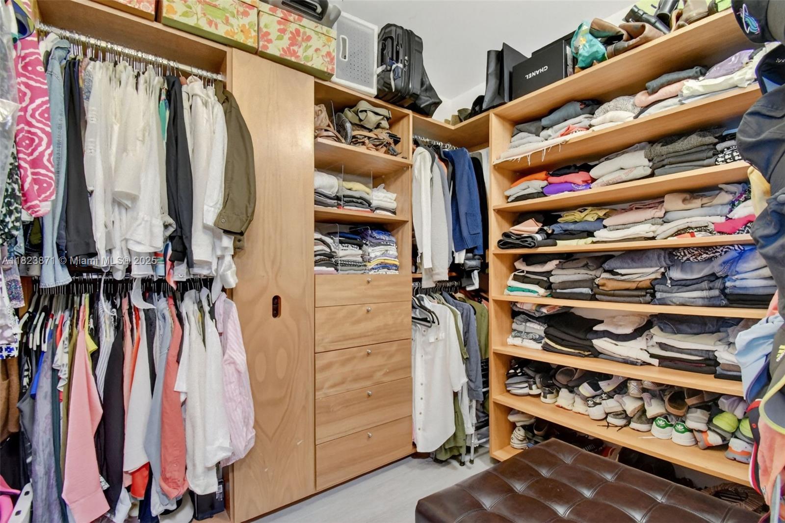 MILLENNIUM CONDO - Residential