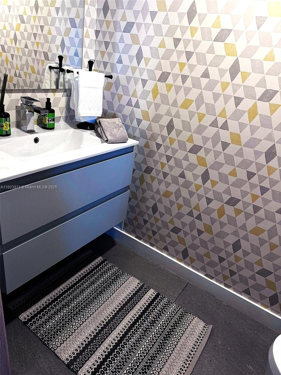 MILLENNIUM CONDO - Residential