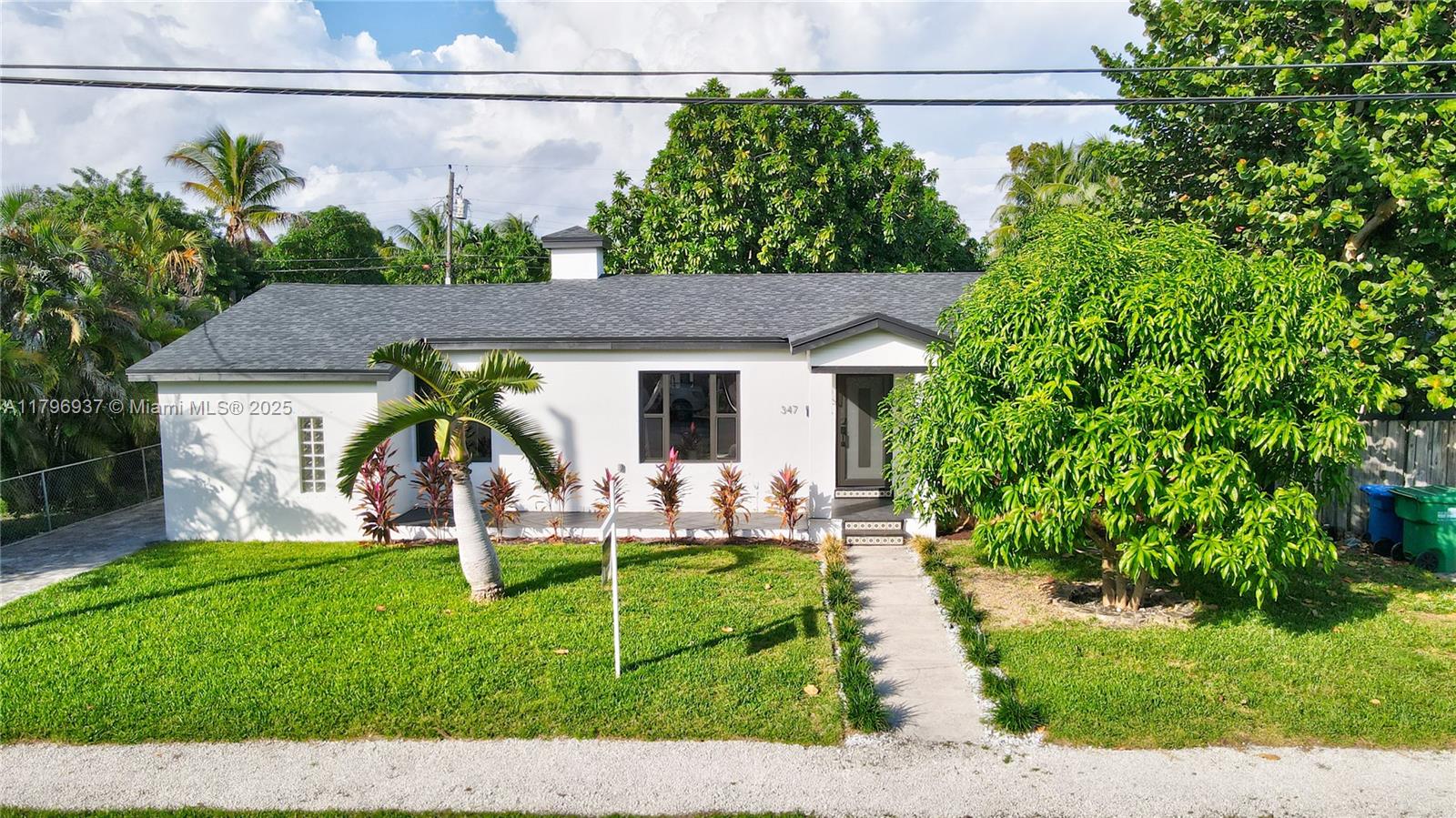 Rental Property at 347 Ne 110th St, Miami, Broward County, Florida - Bedrooms: 4 
Bathrooms: 3  - $6,000 MO.
