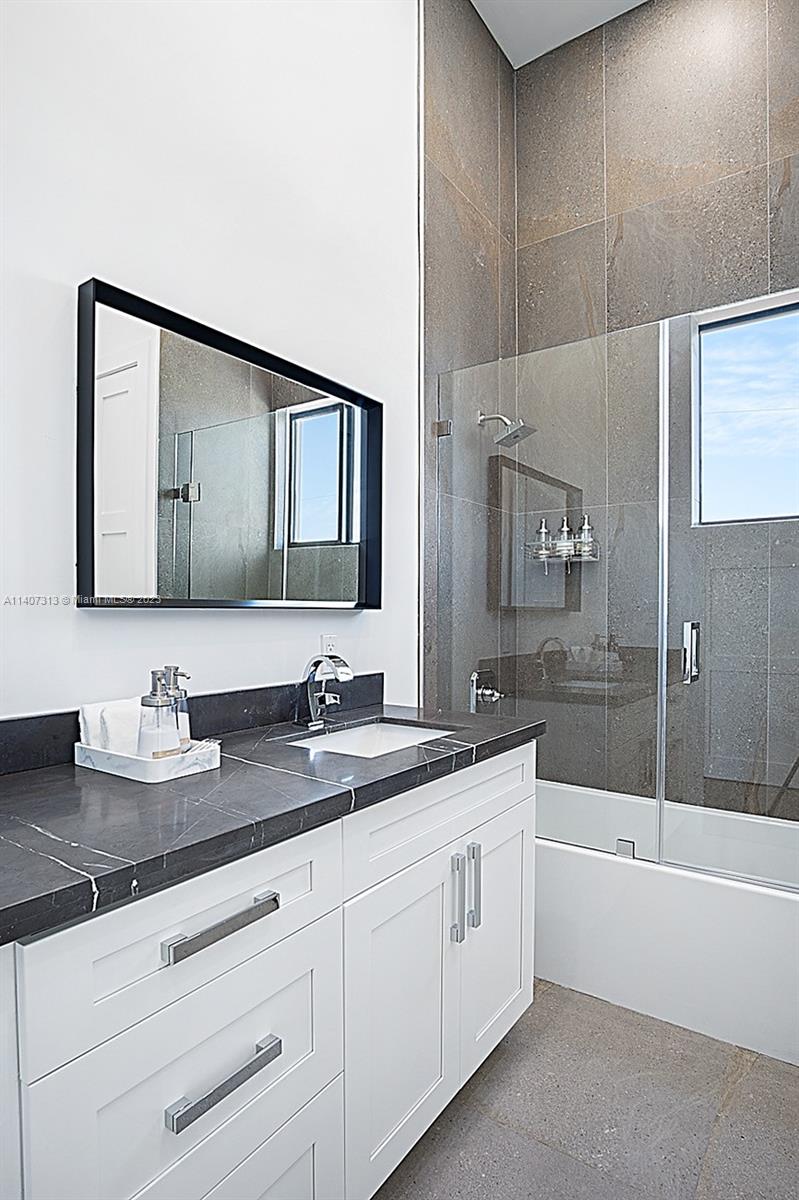 LAKE PLACID - Residential