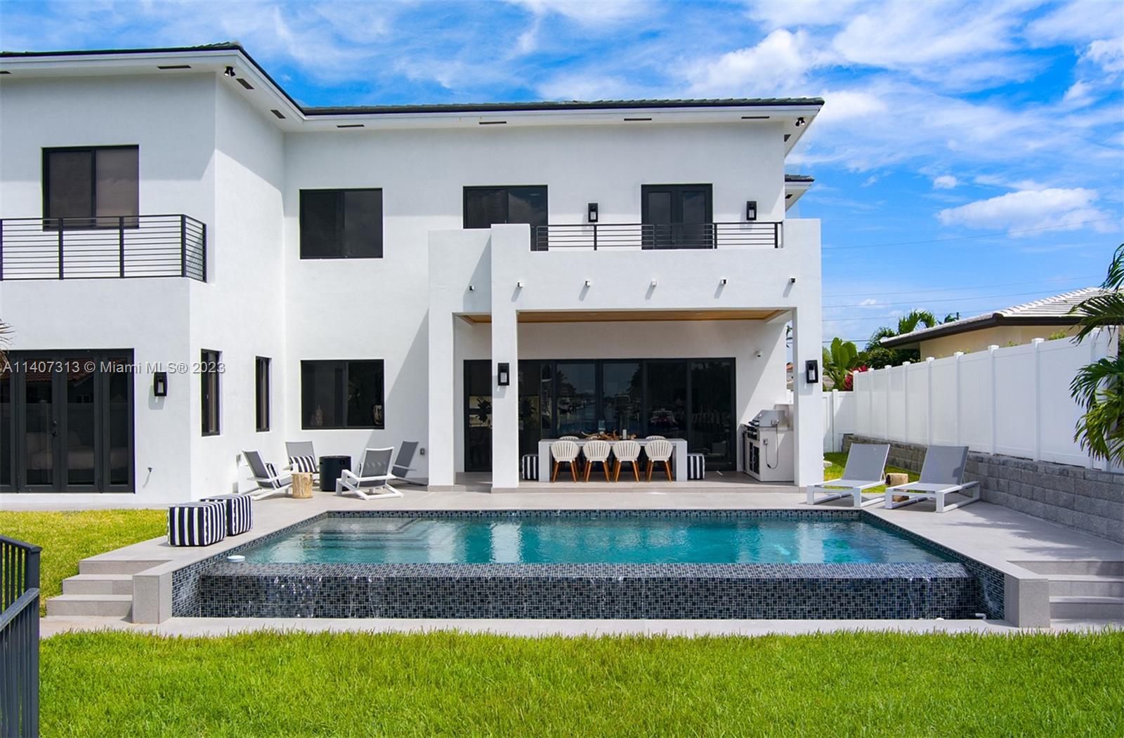 LAKE PLACID - Residential