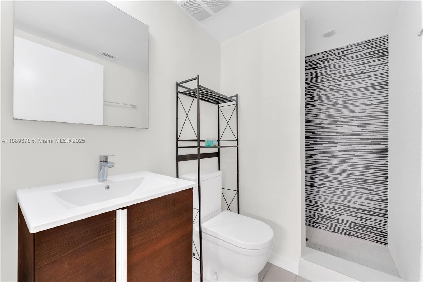 740 MERIDIAN CONDO - Residential