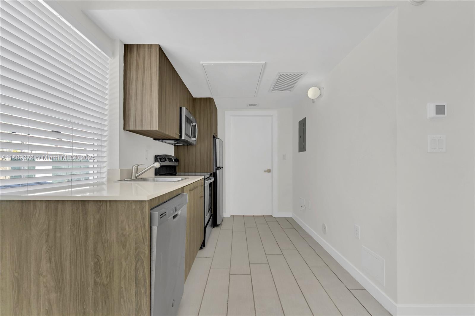 740 MERIDIAN CONDO - Residential