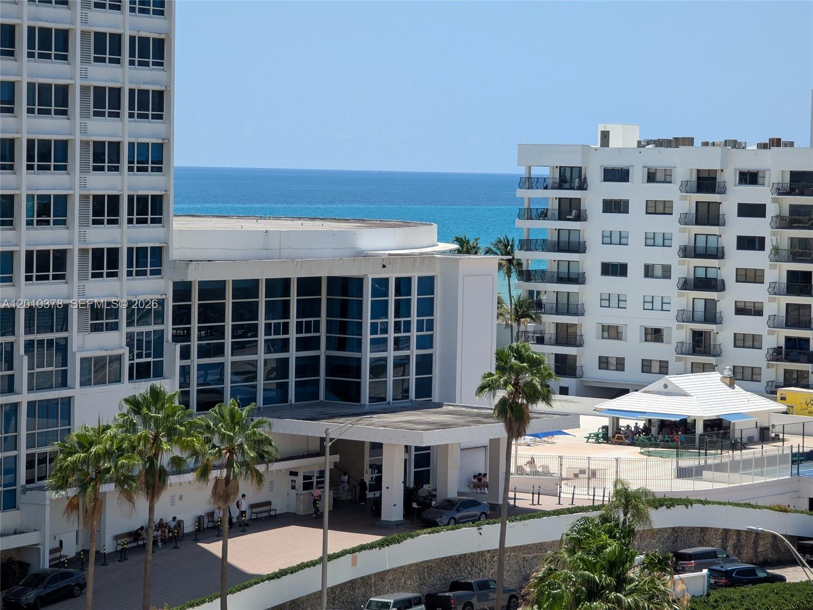 5600 CONDO - Residential