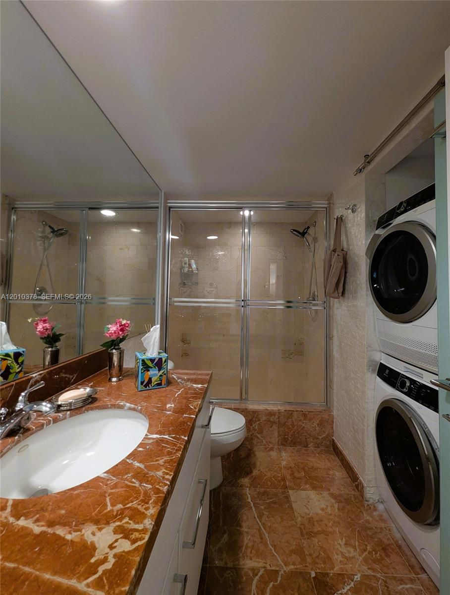 5600 CONDO - Residential