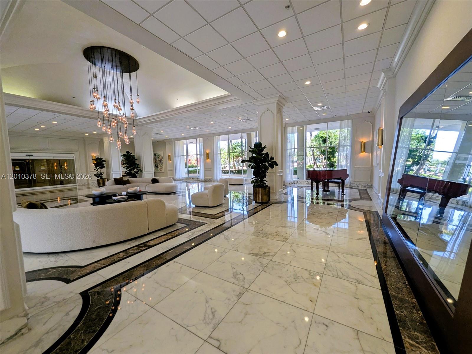5600 CONDO - Residential