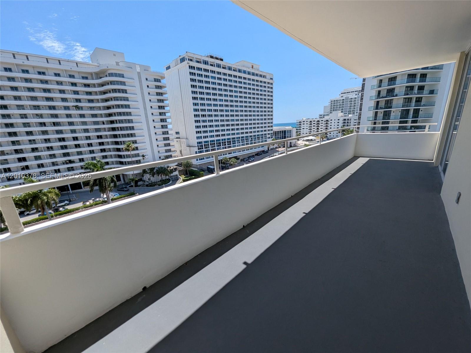 5600 CONDO - Residential