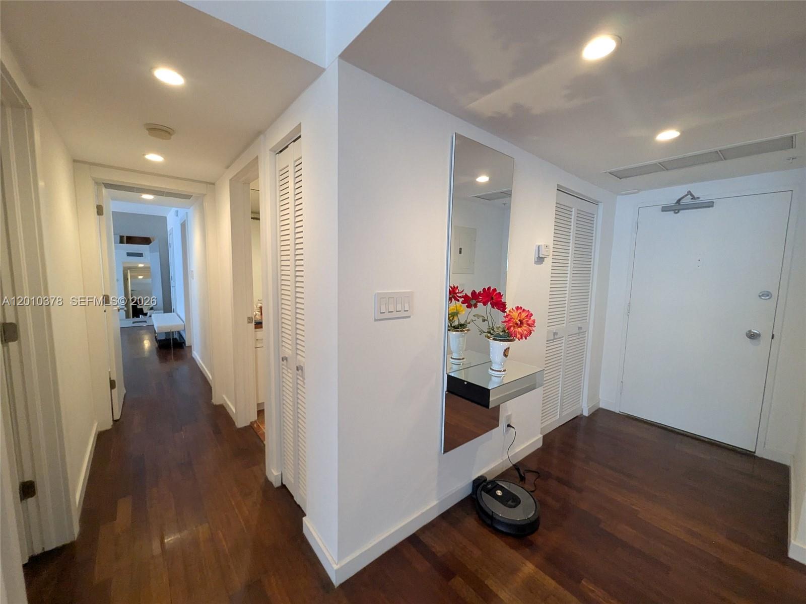5600 CONDO - Residential