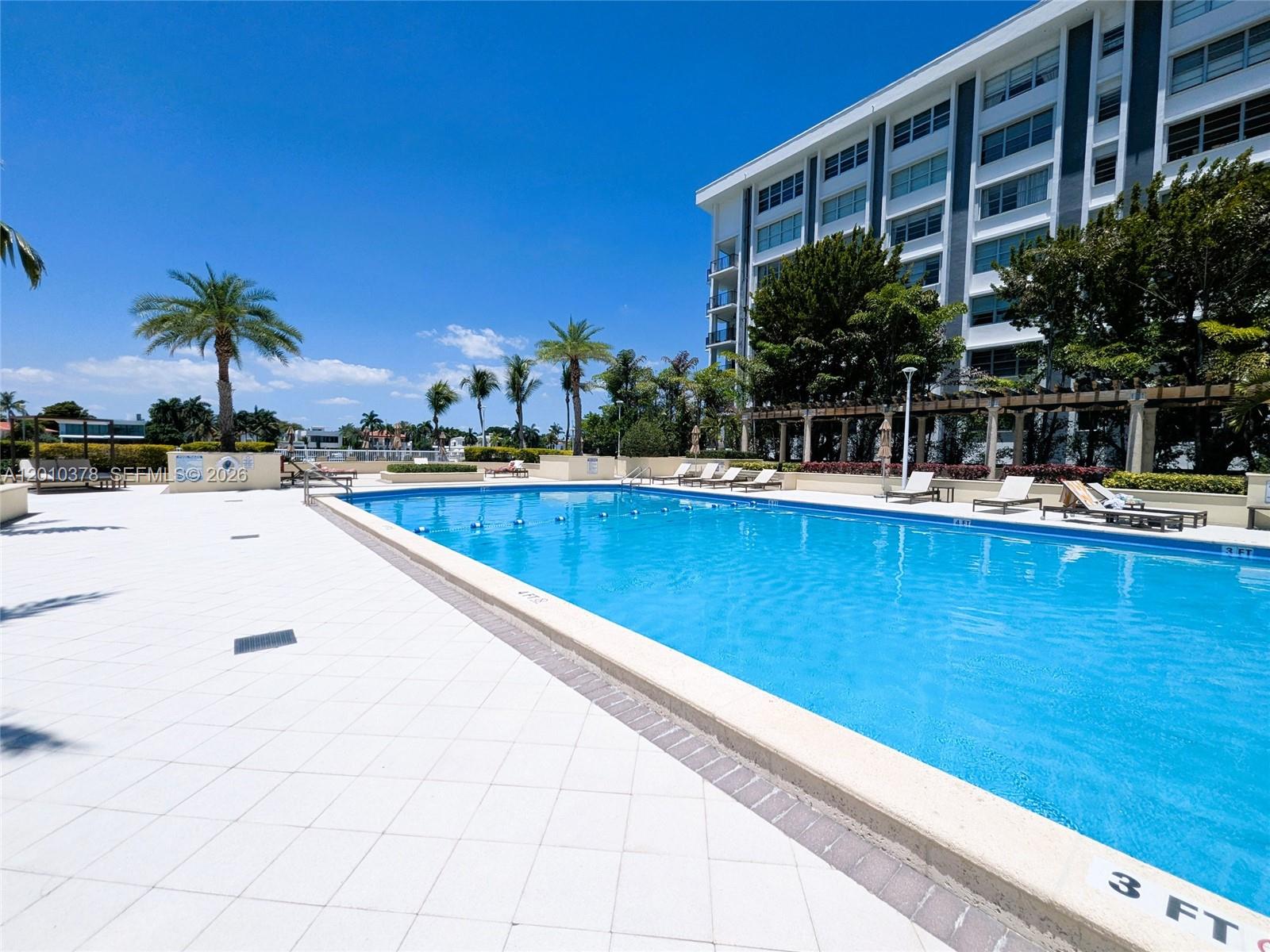 5600 CONDO - Residential