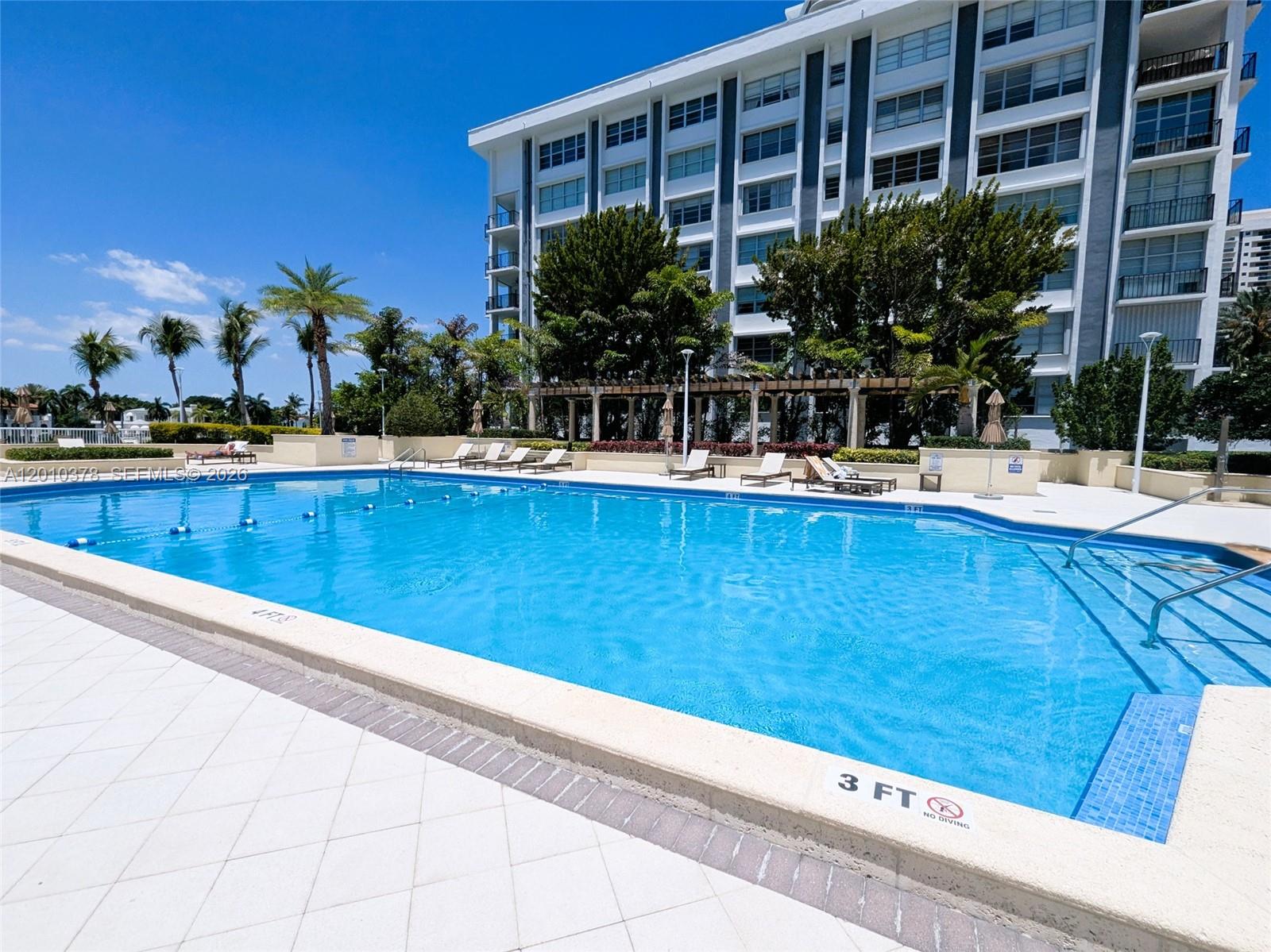 5600 CONDO - Residential