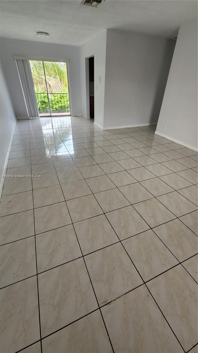 VILLAS AT CORAL SPRINGS - Residential Lease