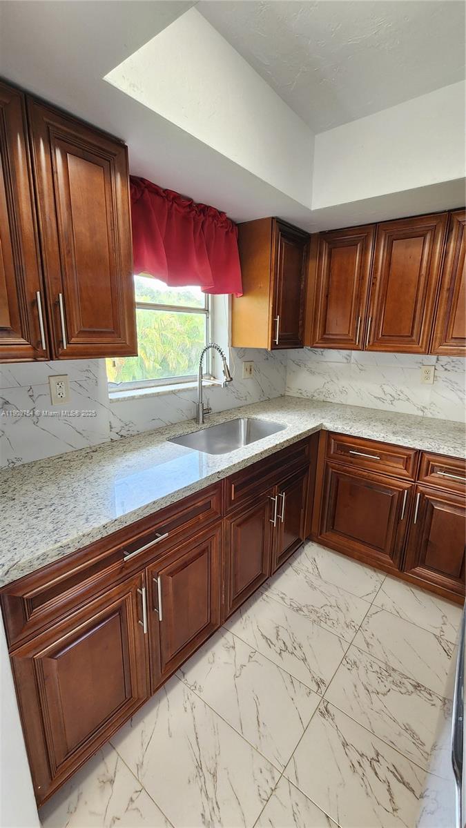 VILLAS AT CORAL SPRINGS - Residential Lease