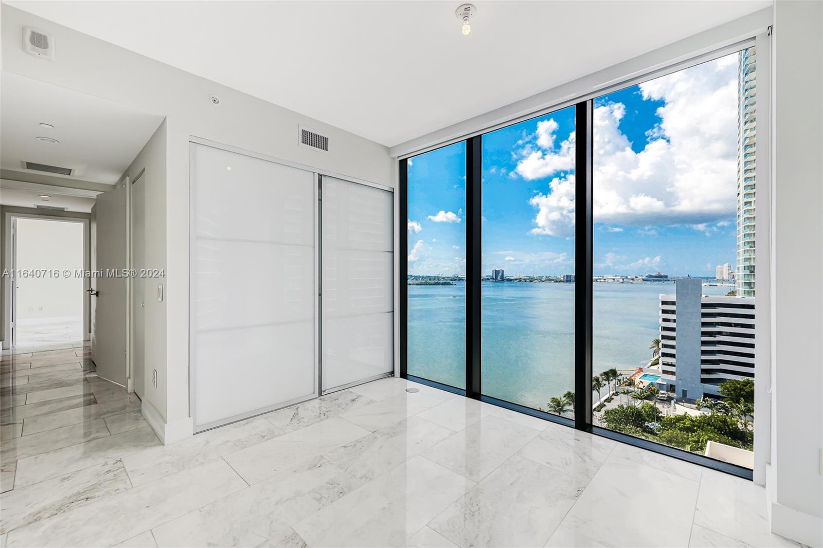 ONE PARAISO CONDO - Residential