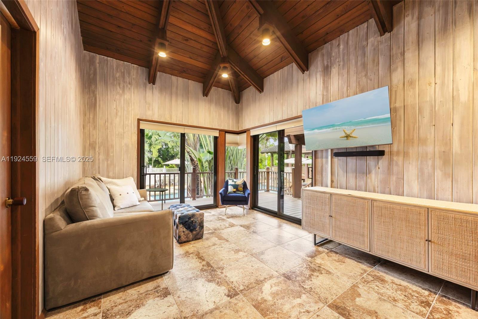 Redlands - Residential