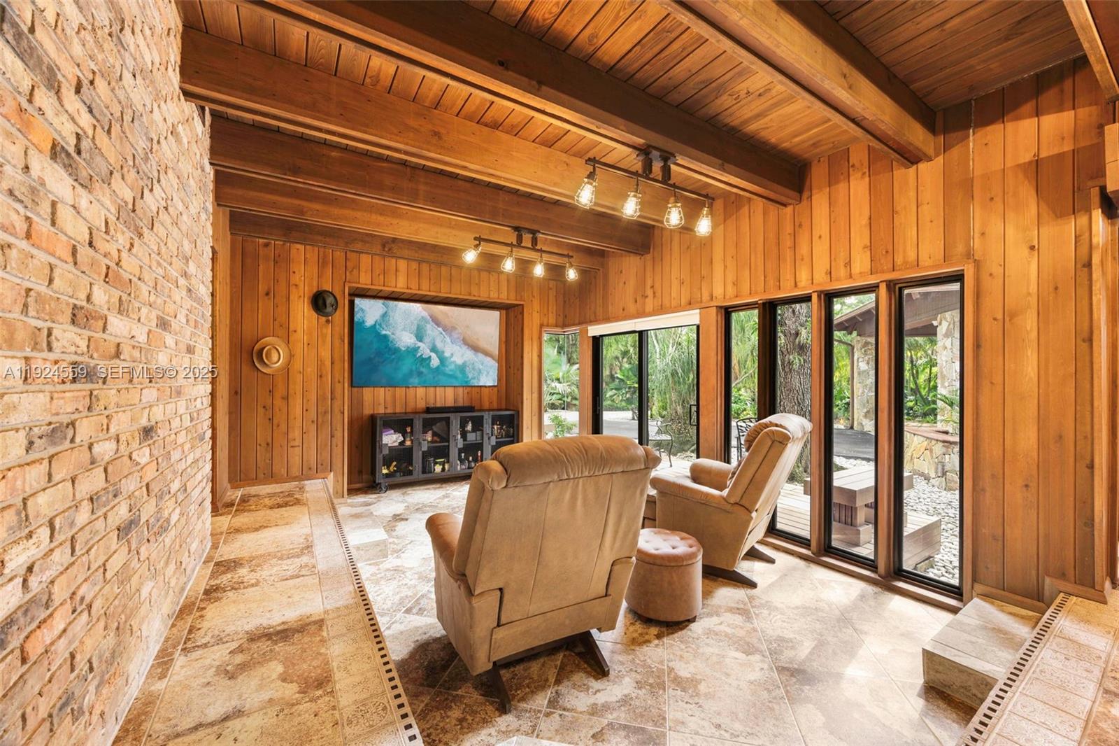 Redlands - Residential