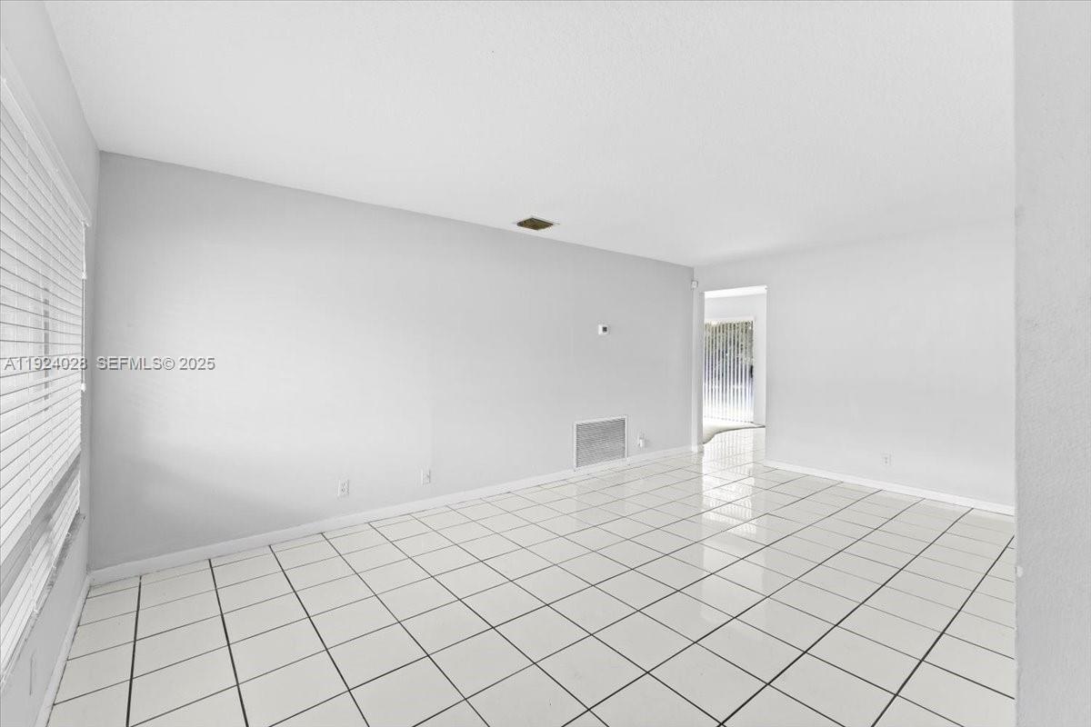 FLAIR SUB NO SEVEN - Residential