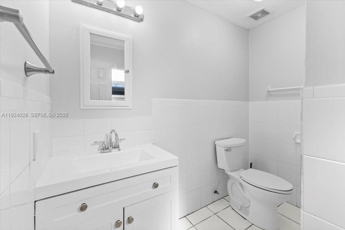 FLAIR SUB NO SEVEN - Residential