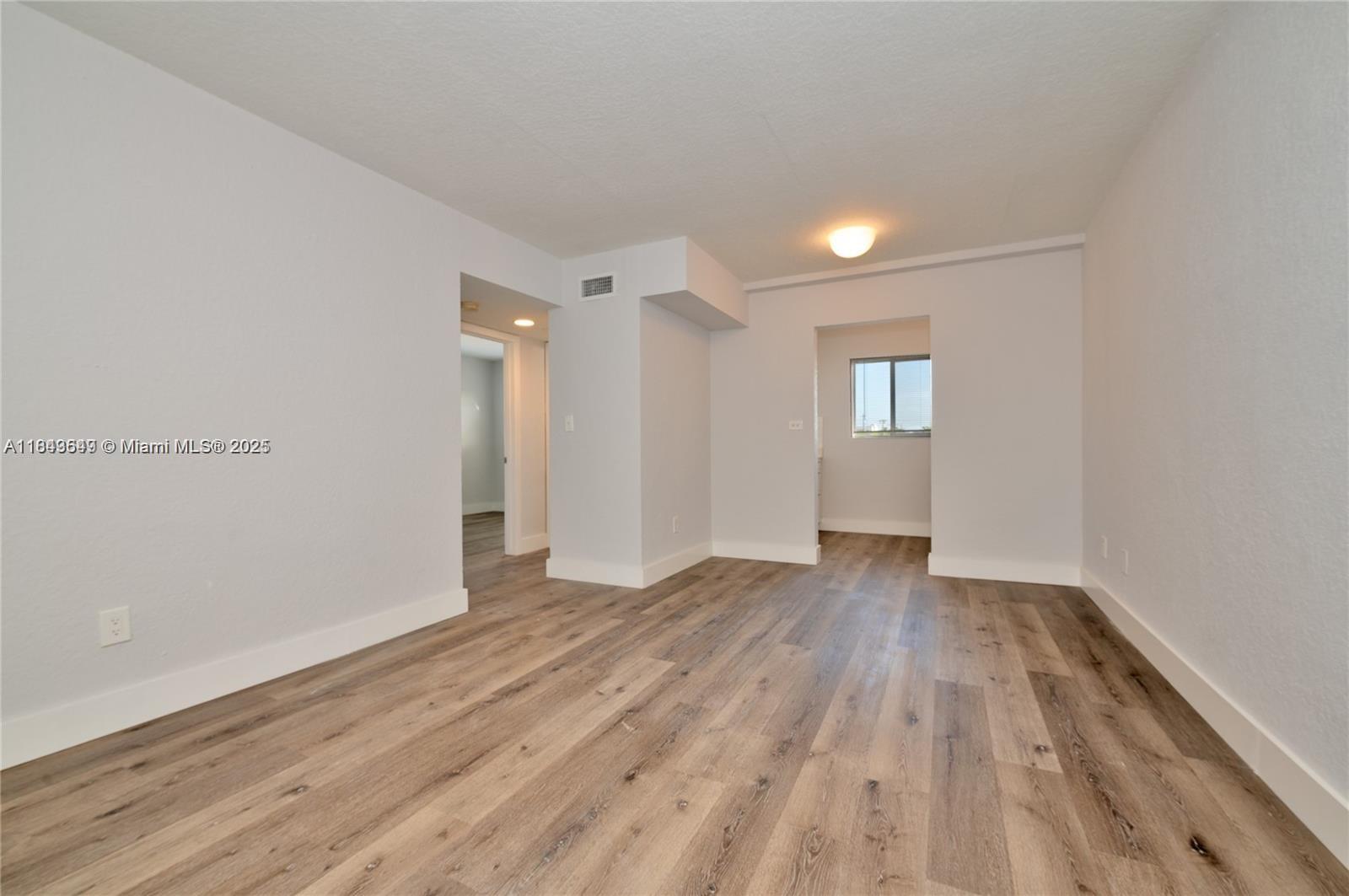 RIVER GRAND II CONDO - Residential