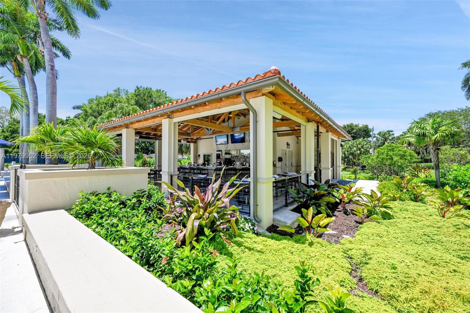 DEERING BAY CONDO II - Residential