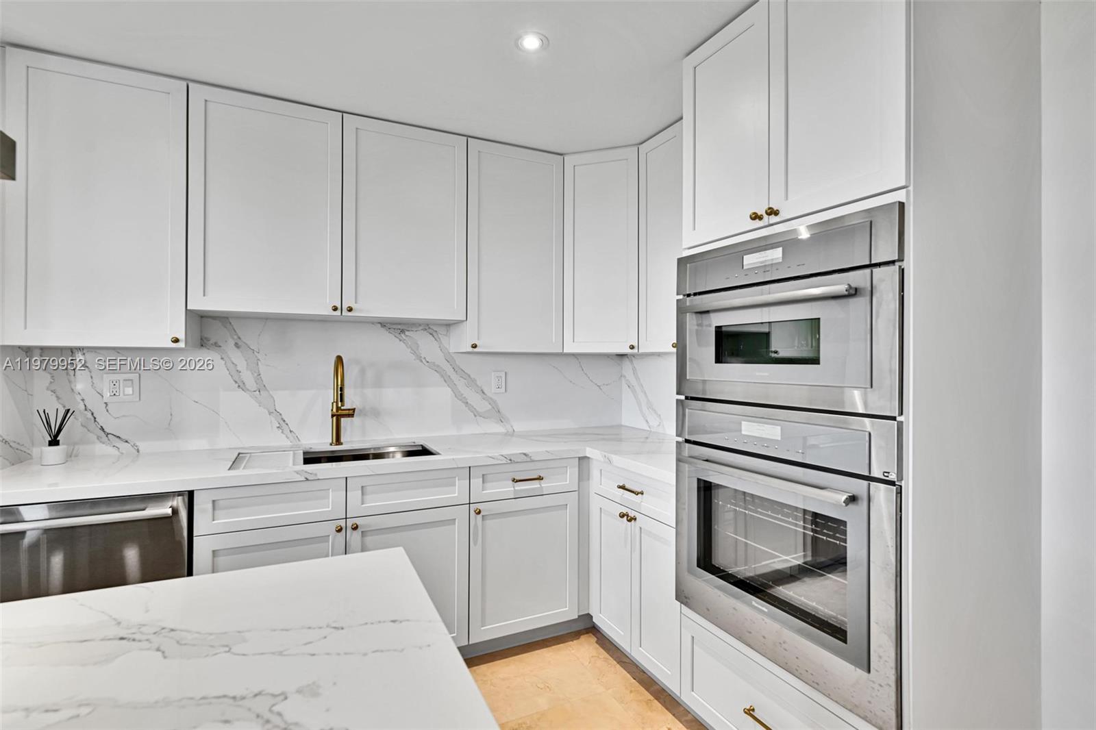 13637 Deering Bay Dr 261