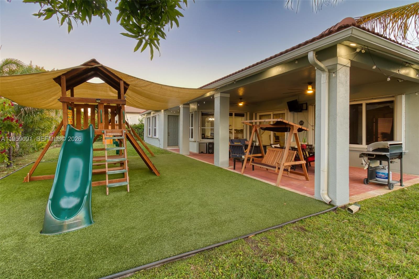 PASADENA AT PEMBROKE SHOR - Residential