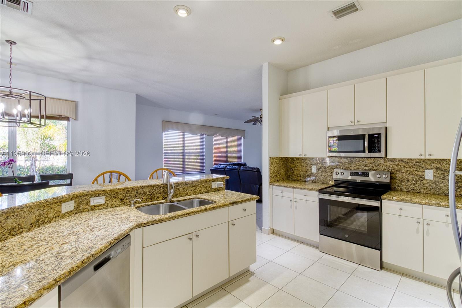 PASADENA AT PEMBROKE SHOR - Residential