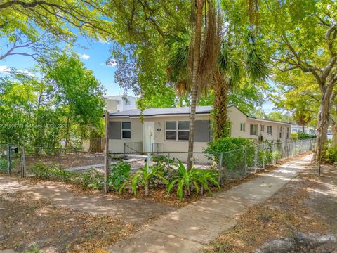 1956 Madison St Hollywood FL 33020