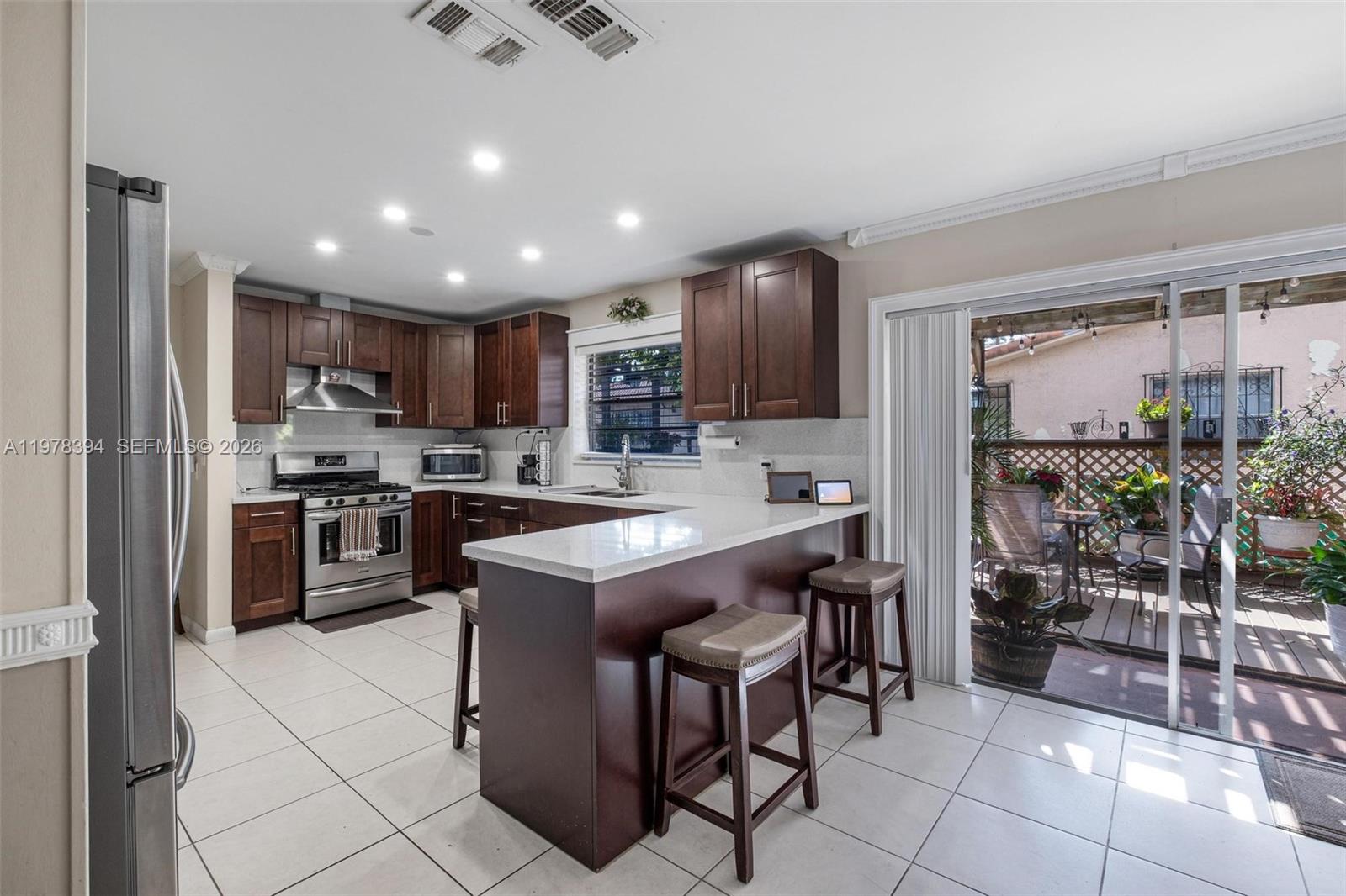 REALTY SECURITIES CORPPB - Residential Income