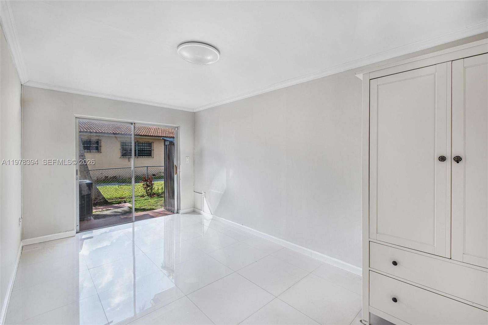 REALTY SECURITIES CORPPB - Residential Income