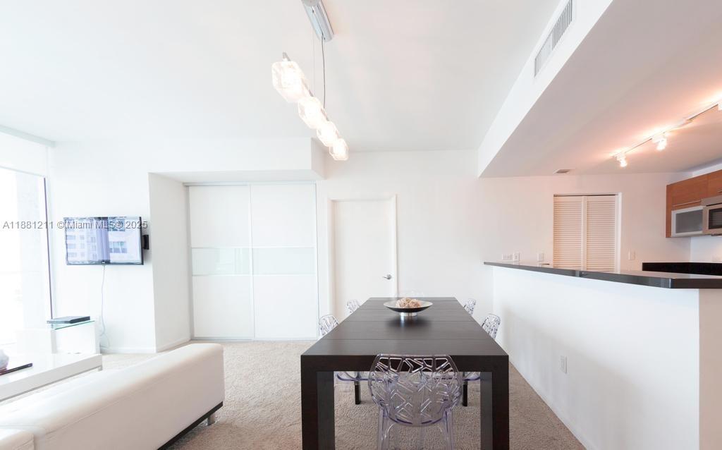 244 Biscayne Blvd 1710