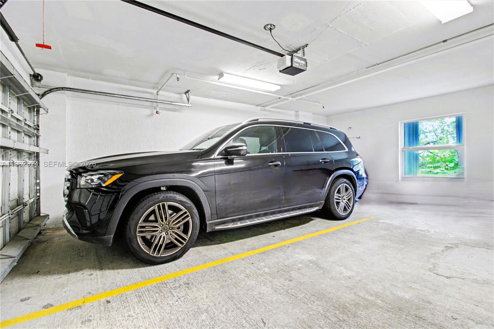 OCEANIA V CONDO - Residential