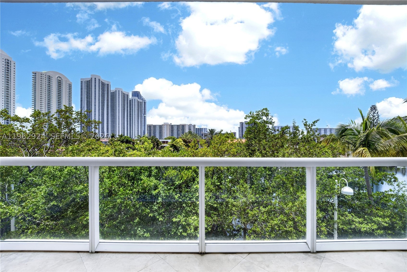 16500 Collins Ave TH-9