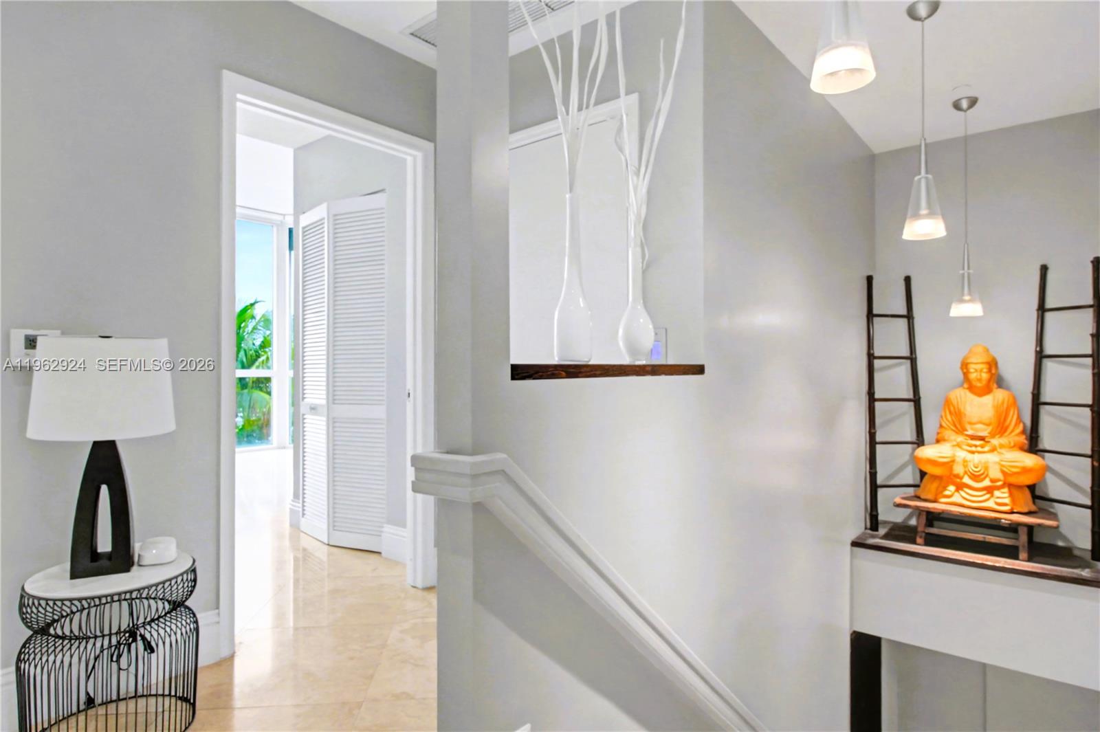 OCEANIA V CONDO - Residential