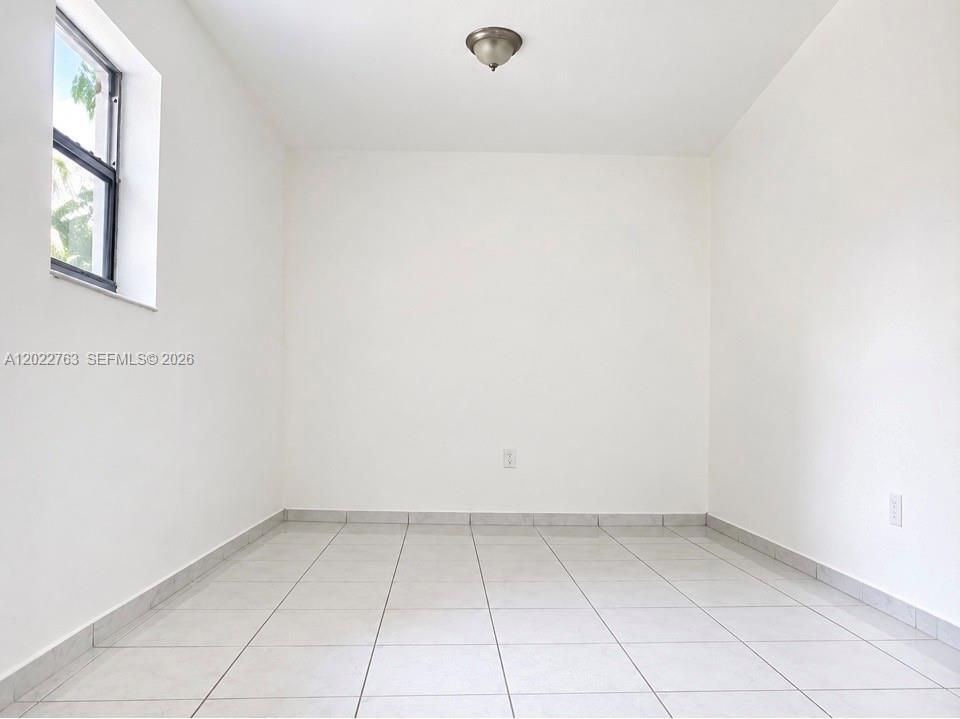 TEMPO CONDO PH I - Residential