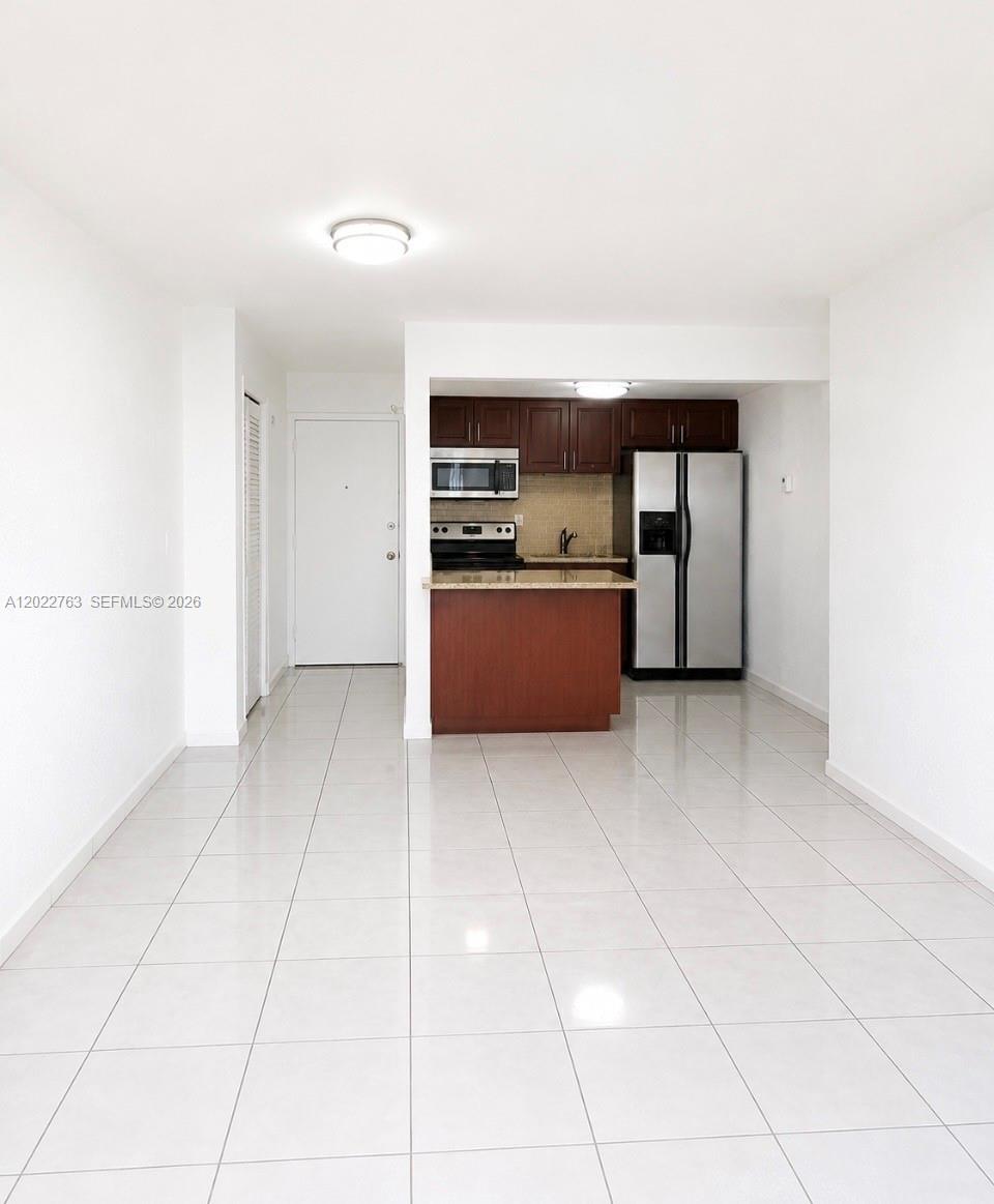 TEMPO CONDO PH I - Residential