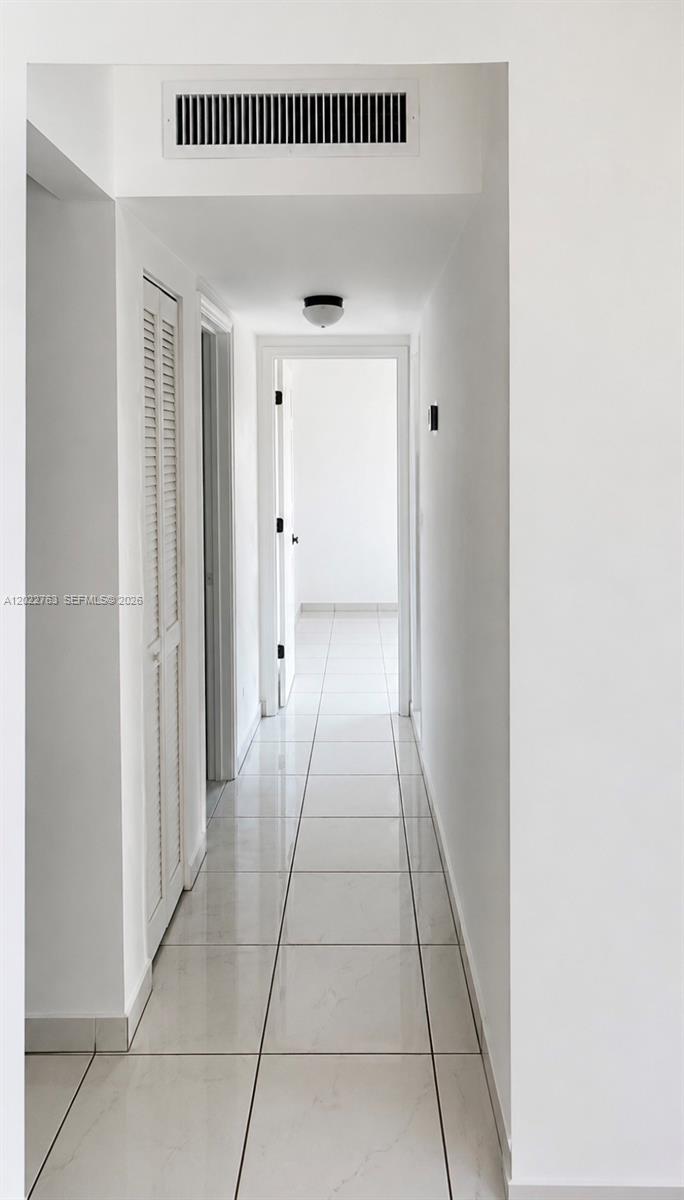 TEMPO CONDO PH I - Residential
