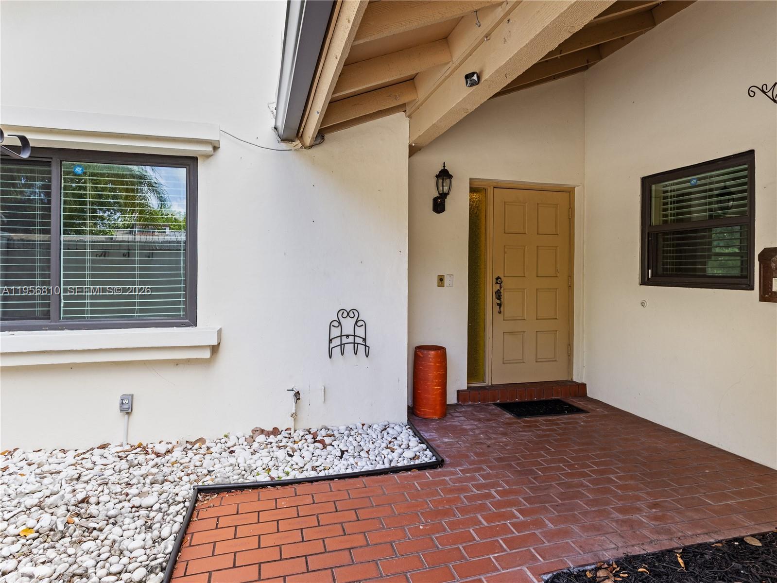 HILLS OF INVERRARY TRACT - Residential