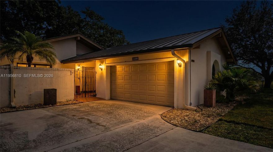 Reintroduced to the market – fully refreshed and move-in ready! corner 2/2 villa in the heart of inverrary located in a quiet, gated all-ages community. Vaulted ceilings create a bright and open living space.

Impact windows and brand-new metal roof & gutters (2024),  all special assessments have been paid in full by the seller. updated bathrooms, washer/dryer in unit, and a spacious 2-car garage with nearby guest parking.

Maintenance includes building insurance, 24-hour manned gate, pest and termite control, landscaping, tree trimming, exterior maintenance, roof repairs, plumbing, and gate access. enjoy 3 heated pools within this beautifully maintained 53-acre community