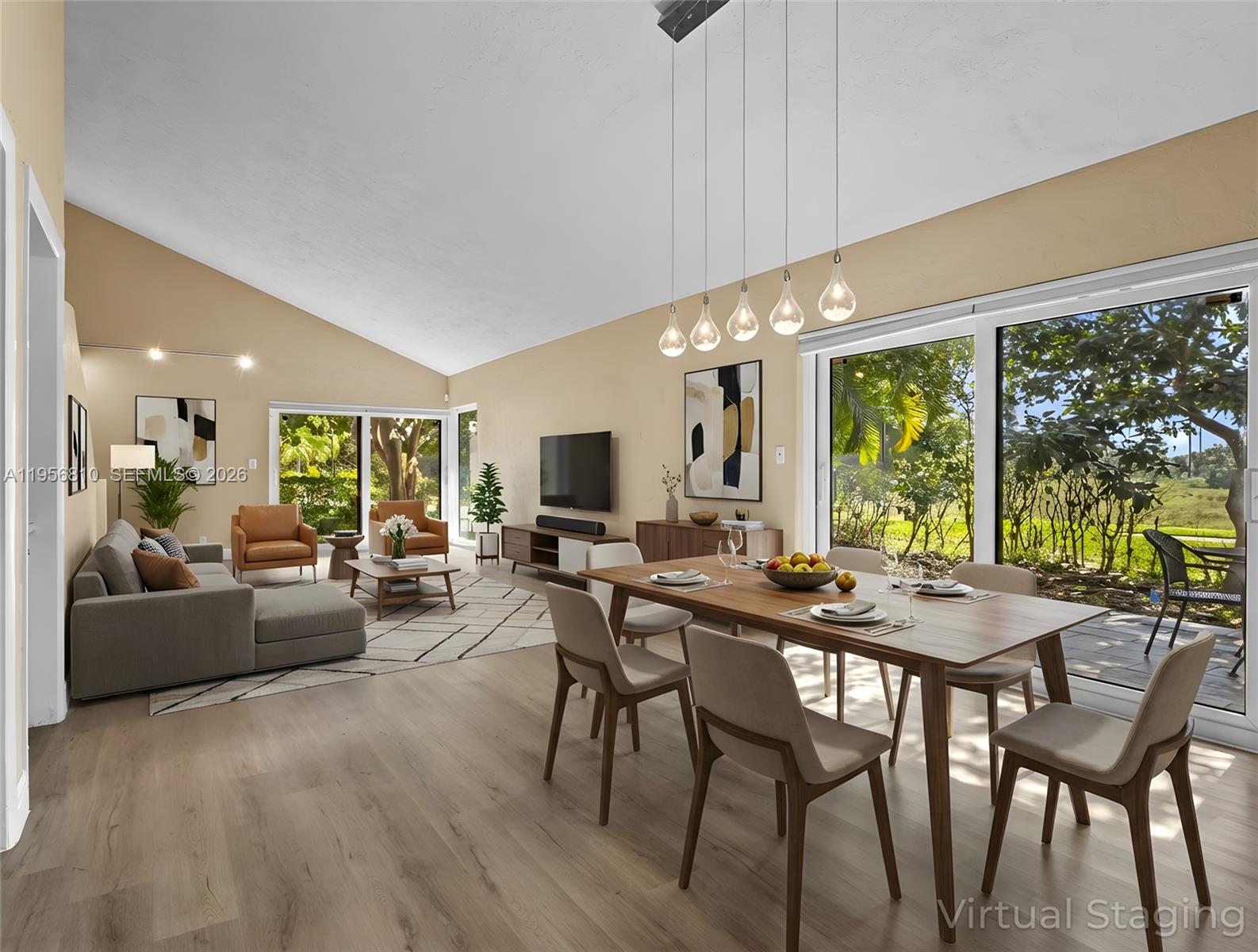 HILLS OF INVERRARY TRACT - Residential