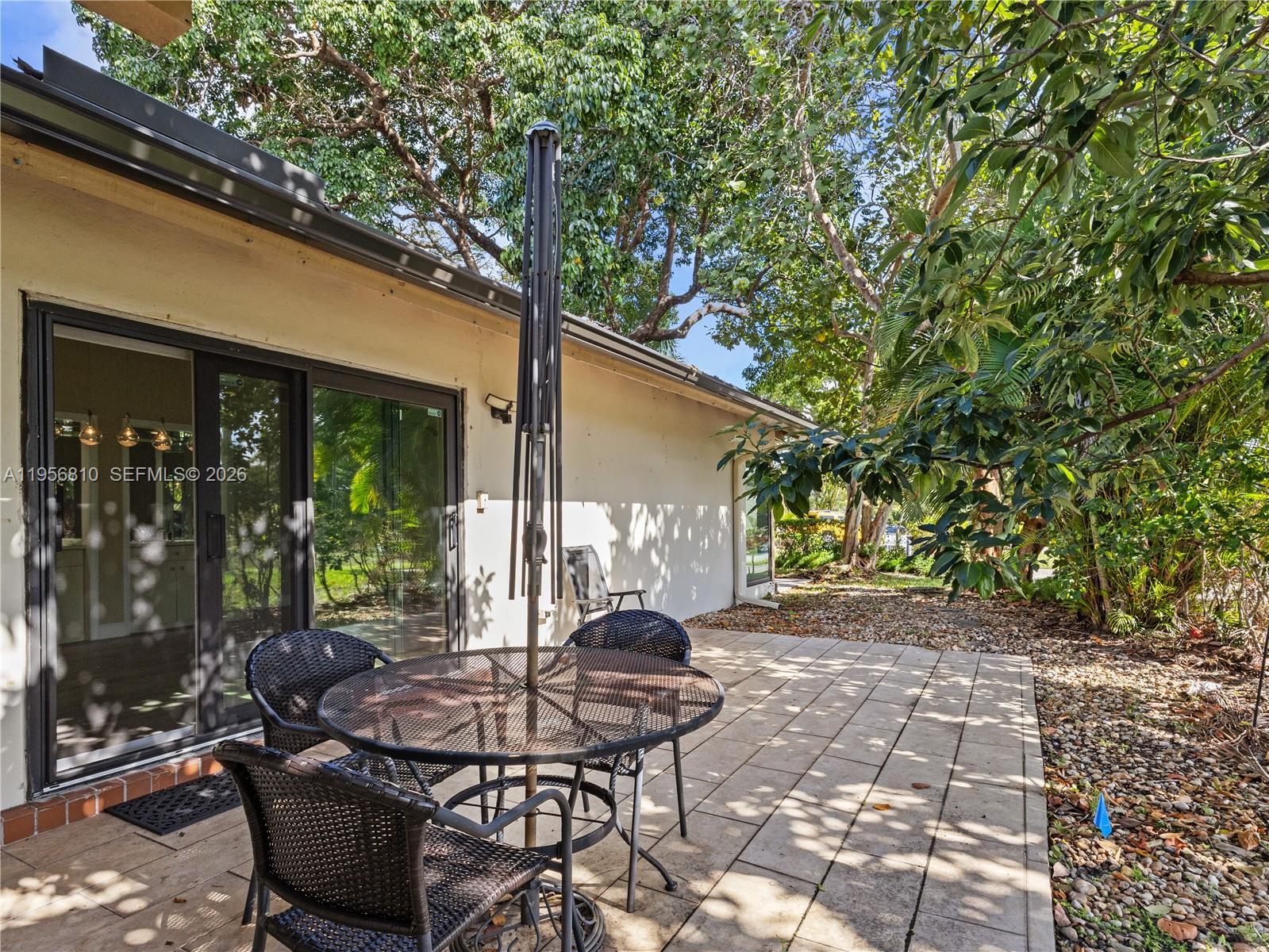 HILLS OF INVERRARY TRACT - Residential