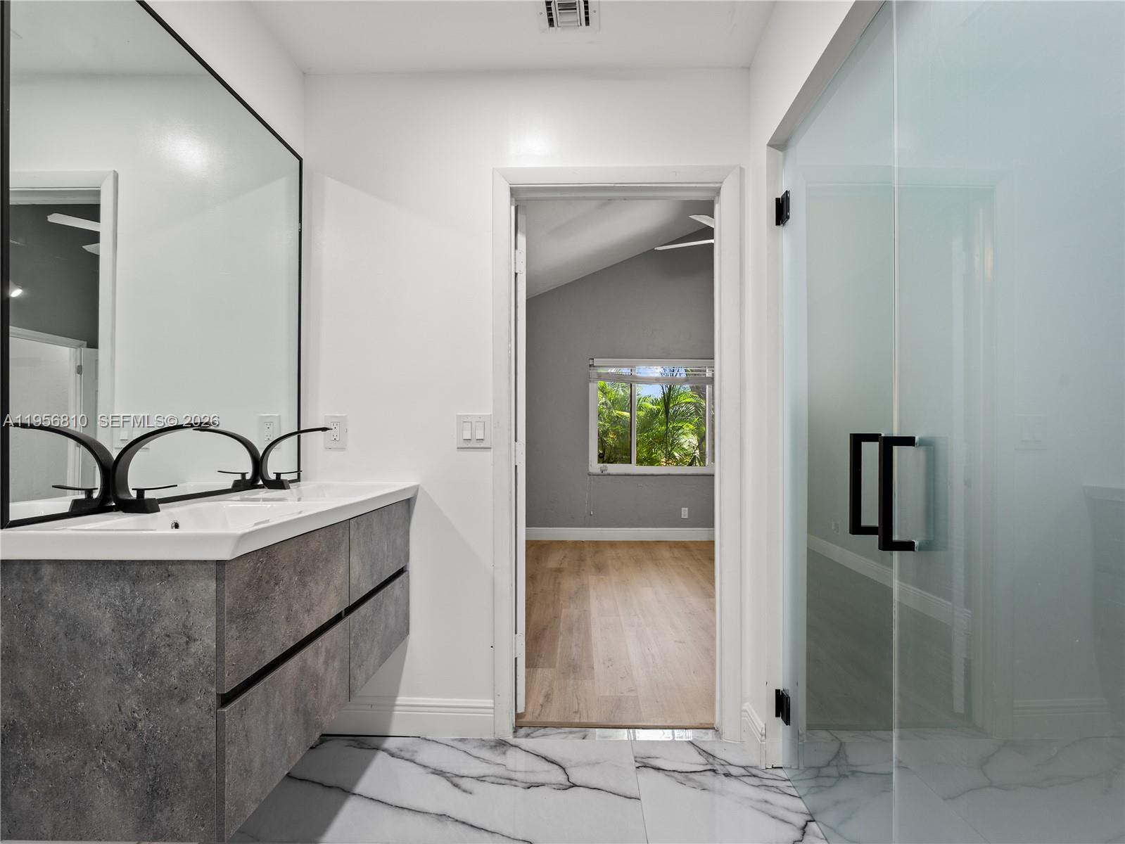 HILLS OF INVERRARY TRACT - Residential