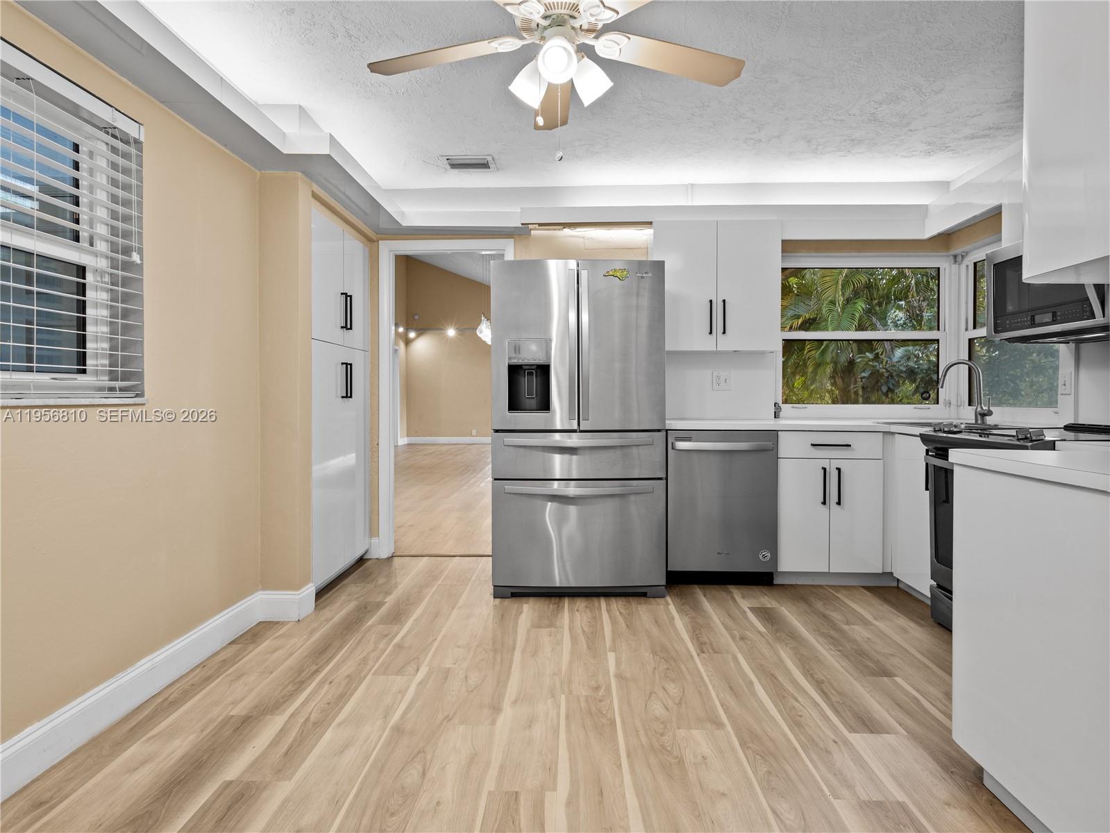 HILLS OF INVERRARY TRACT - Residential