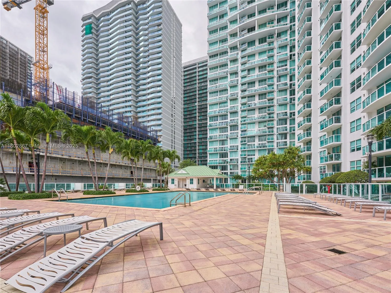 Miami, Florida 33131, United States, 2 Bedrooms Bedrooms, ,2 BathroomsBathrooms,Residential,Pending,132616