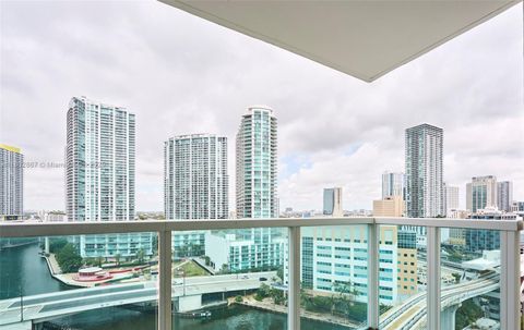 31 SE 5th St 1801 Miami FL 33131