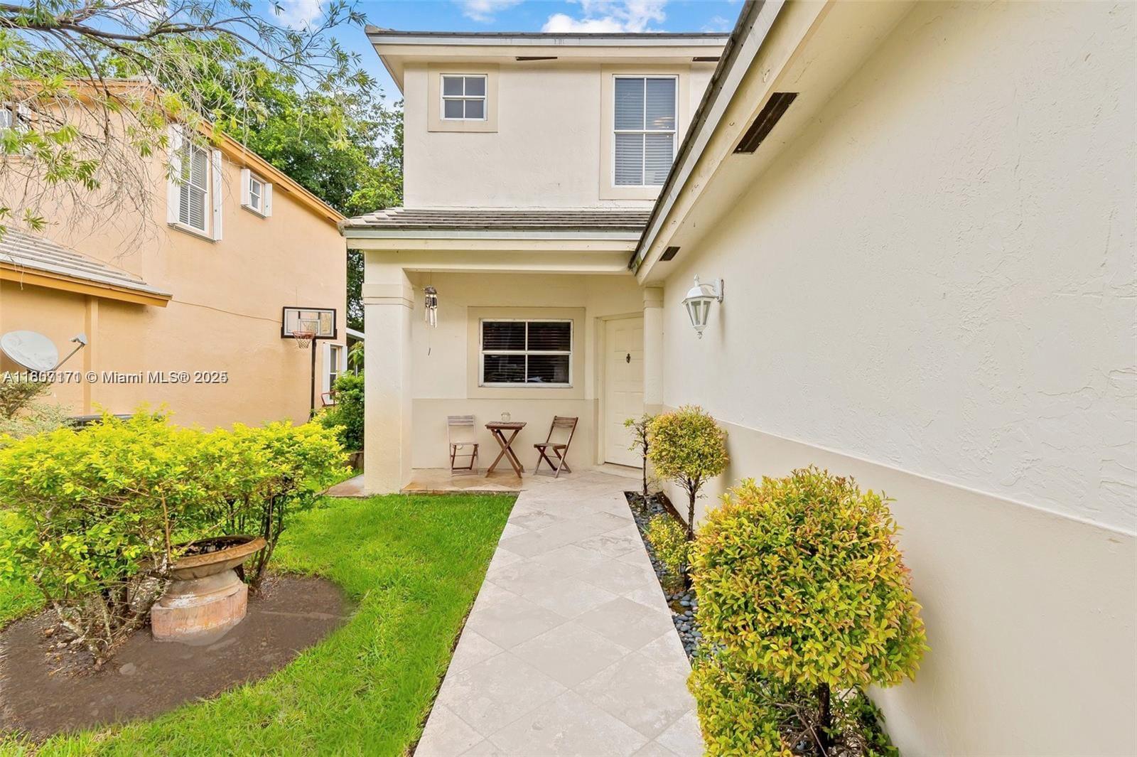 349 NW 207th Ave
