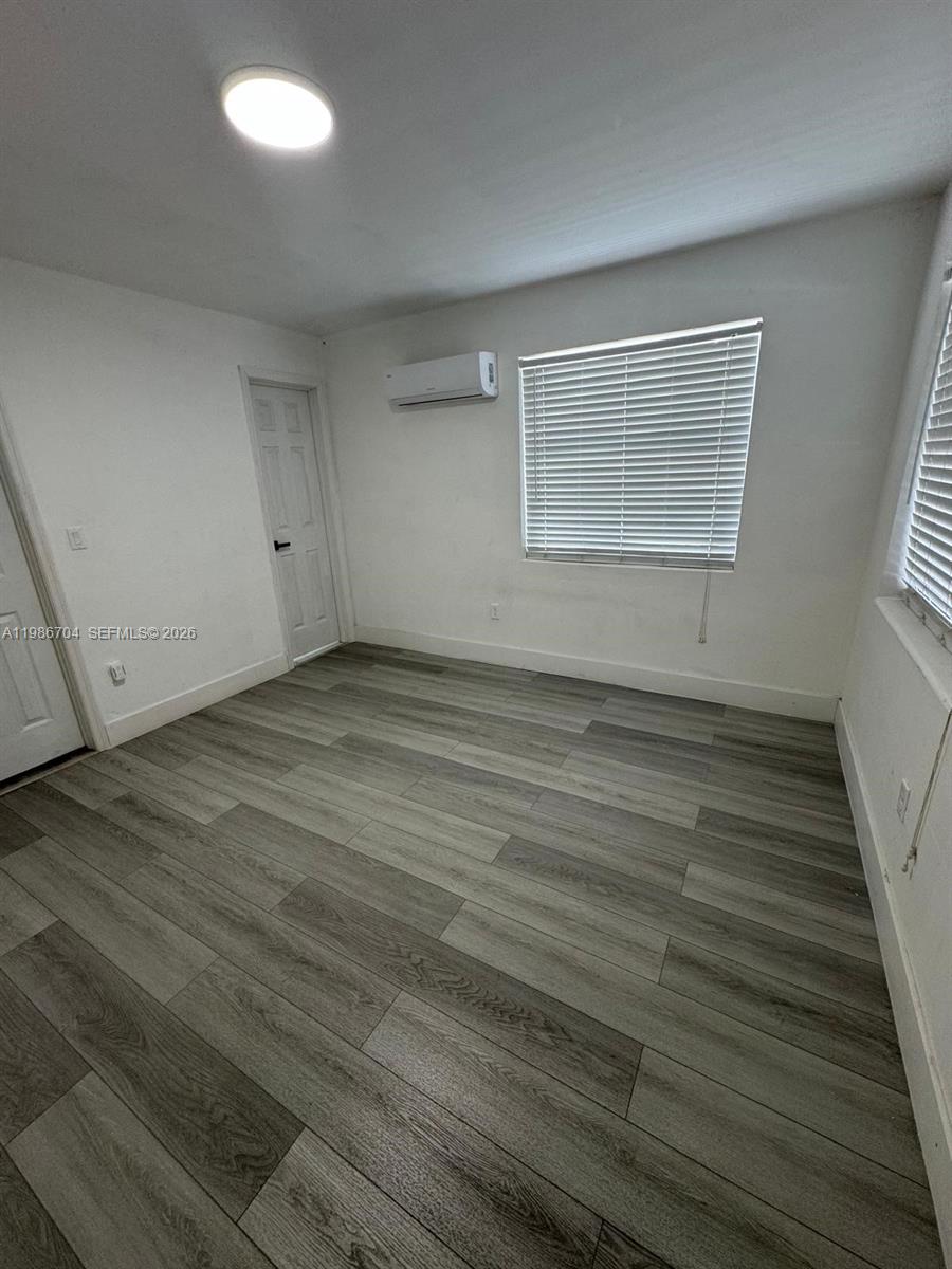 HOMEVILLE - Residential