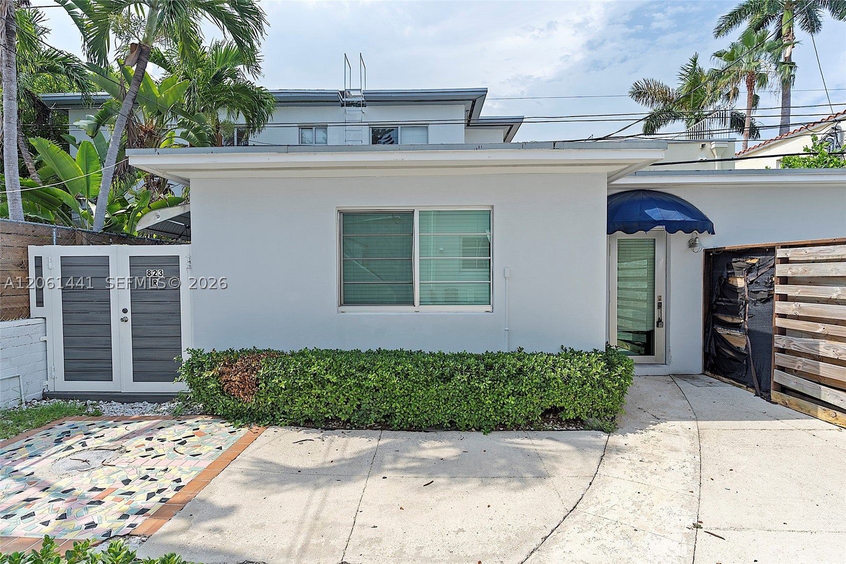 821 Espanola Way